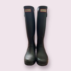 Hunter Women’s Size 7 Tall Rain Boots - Black